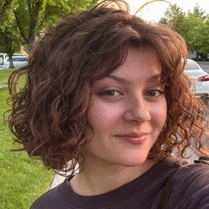 Meet your Posher, Bex
